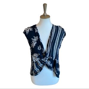 Patrons of Peace Top - Size XS - Knotted Crop Blouse